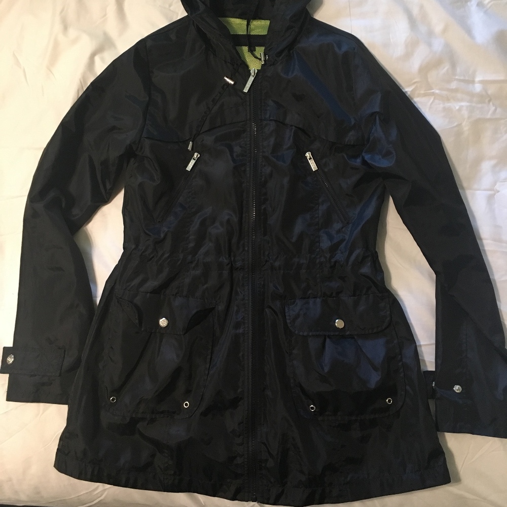 Steve Madden Rain Jacket Size Small